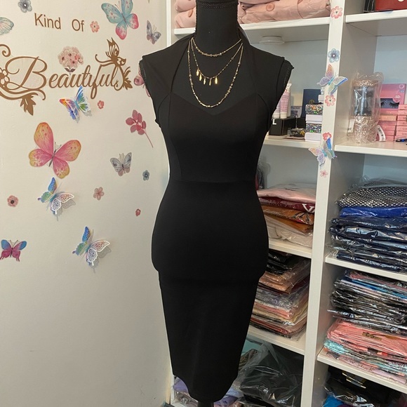 Dresses & Skirts - NWT Dress